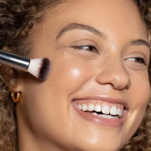 Alternative view of Complexion Brush