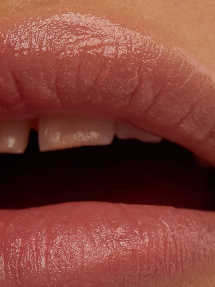 Lip Wrap Overnight Mask - Image 5